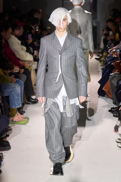 Look 34